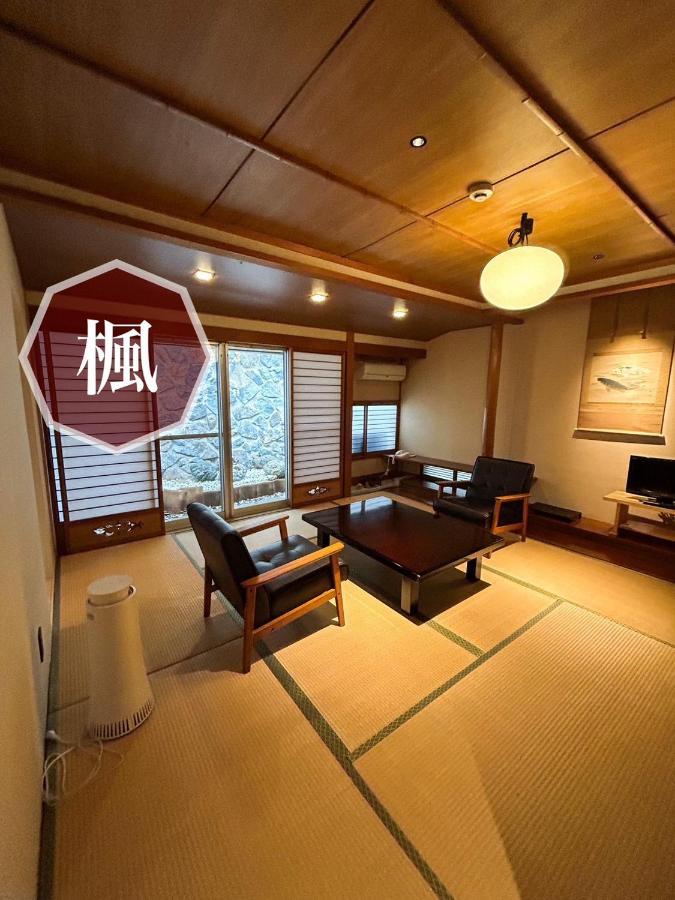 Sangai Ryokan Gotsu 外观 照片