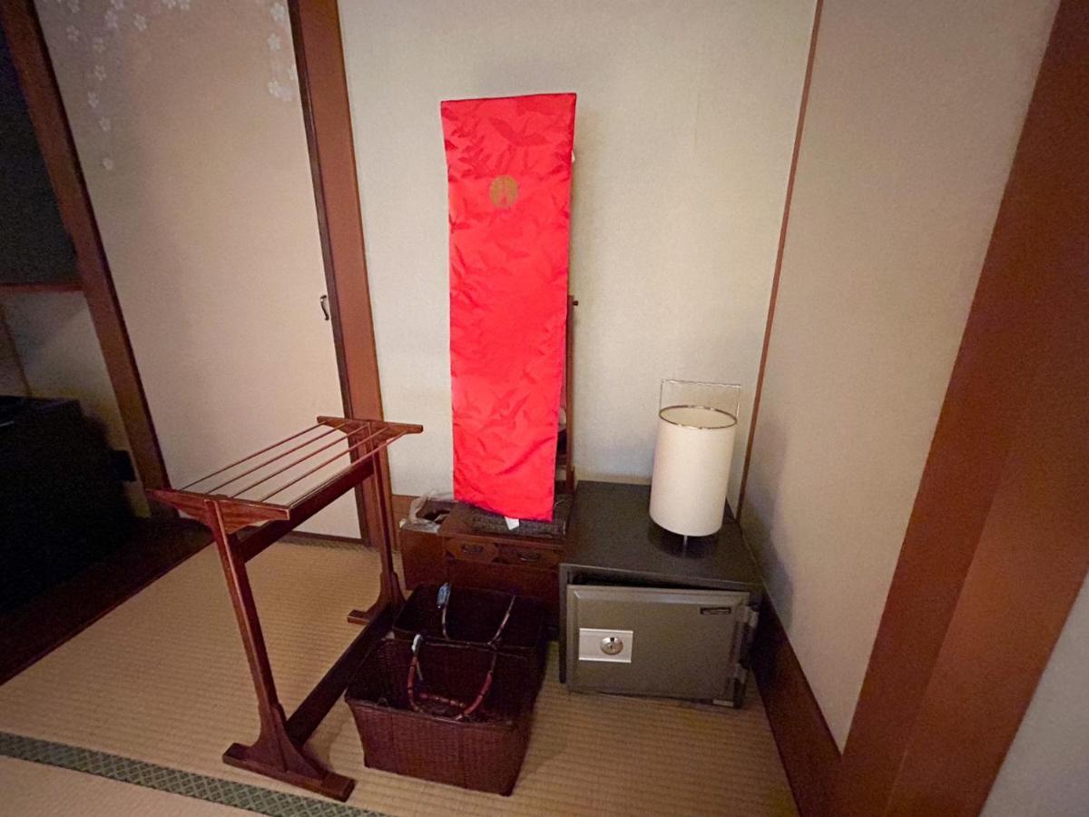 Sangai Ryokan Gotsu 外观 照片